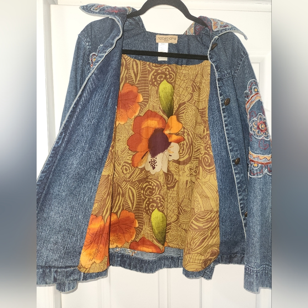 Embroidered Denim Jacket with Colorful Patterns - Picture 3 of 3